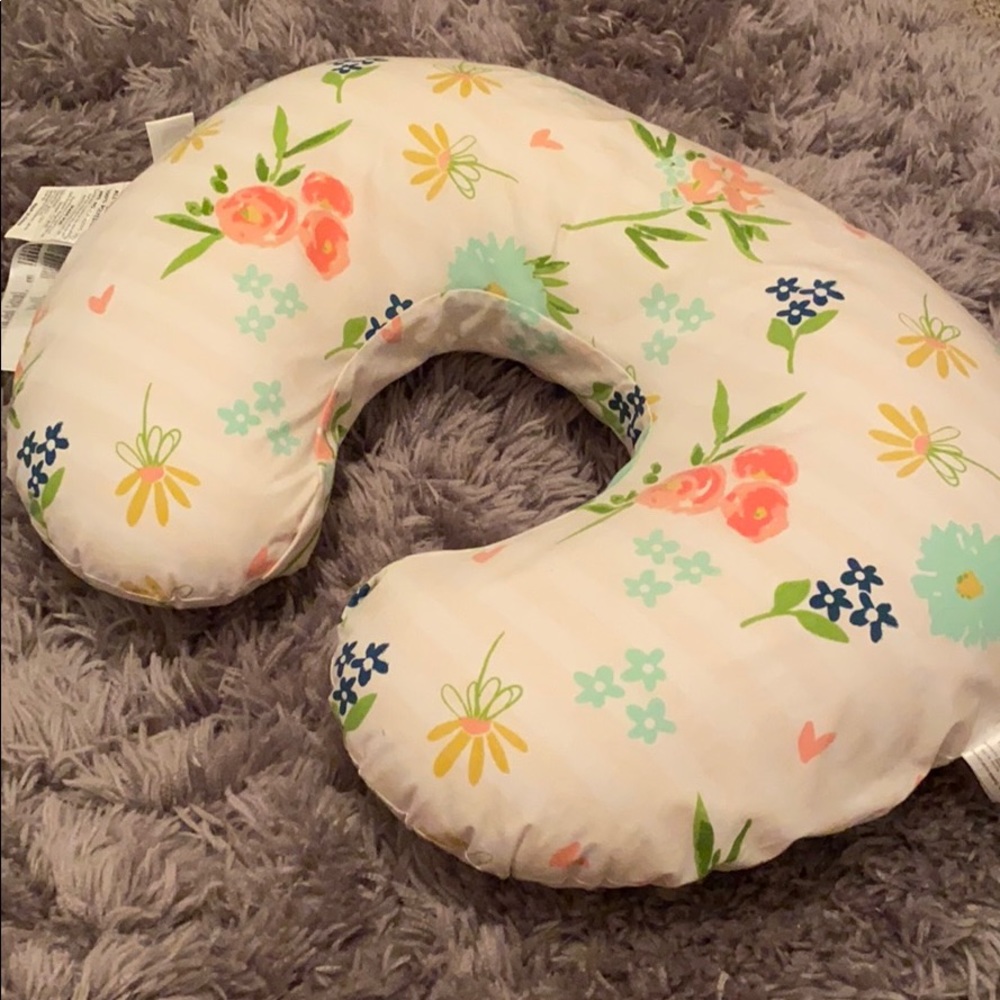 EUC- Boppy original nursing pillow